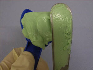 alginate mixing impression impressions dental tray mixture applied prior smooth application